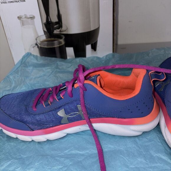 Under Armour UA GS Assert 8 Sneaker Blue Youth Size 6Y/7.5 Ladies - Picture 5 of 11